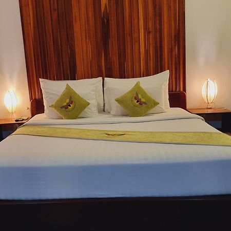 Отель Vid Angkor Boutique Сиемрип Экстерьер фото