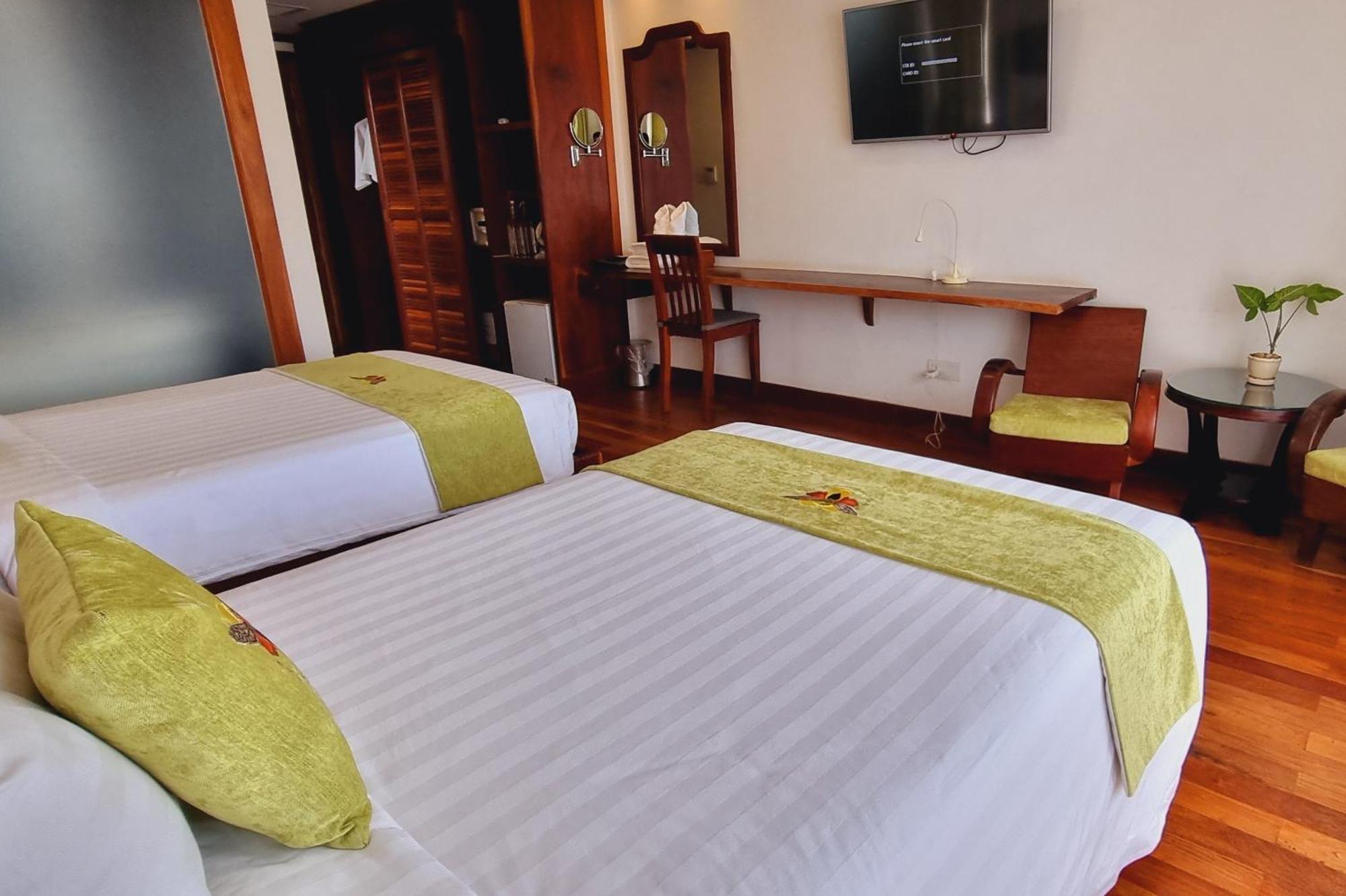 Отель Vid Angkor Boutique Сиемрип Экстерьер фото