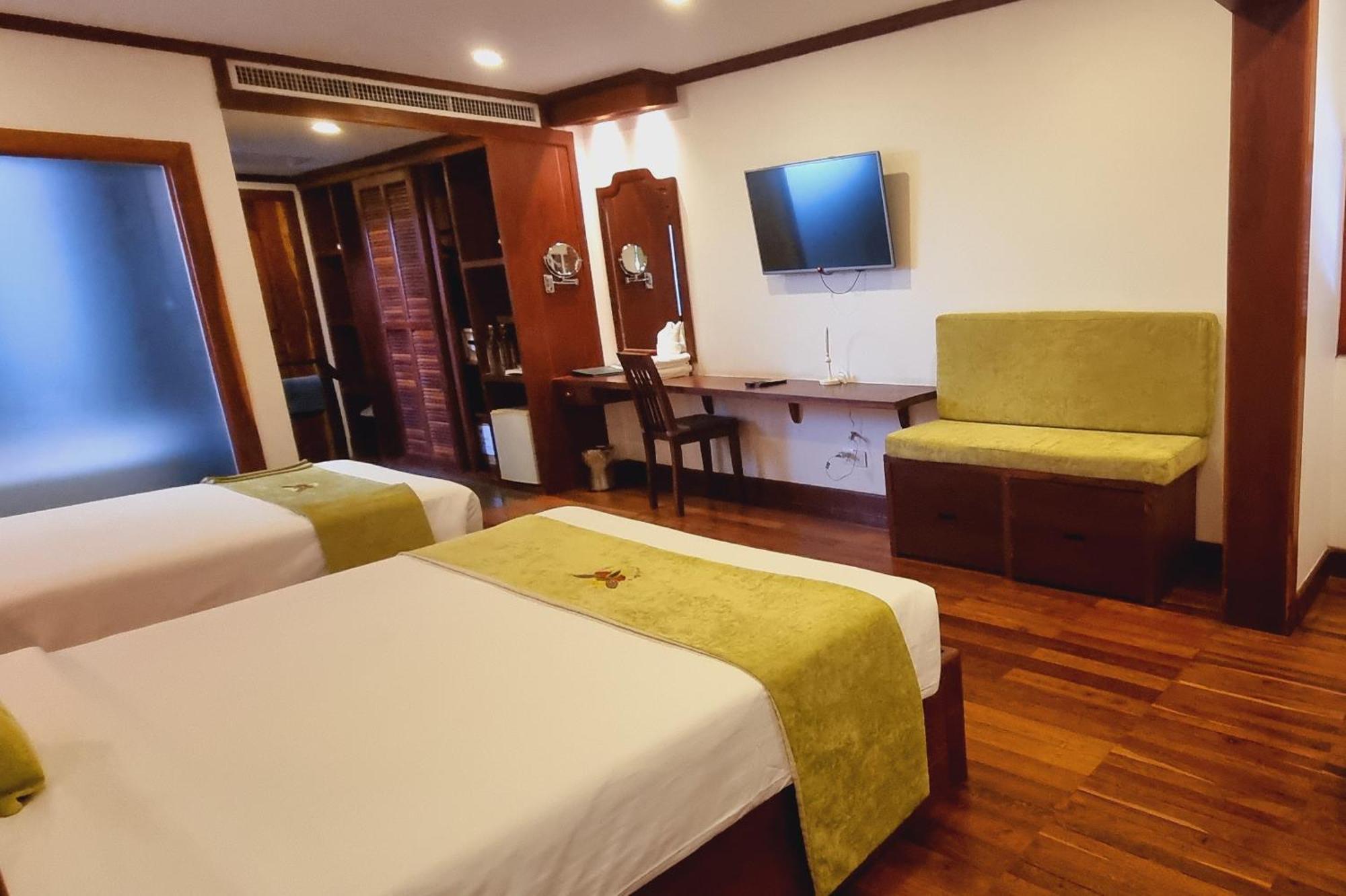 Отель Vid Angkor Boutique Сиемрип Экстерьер фото