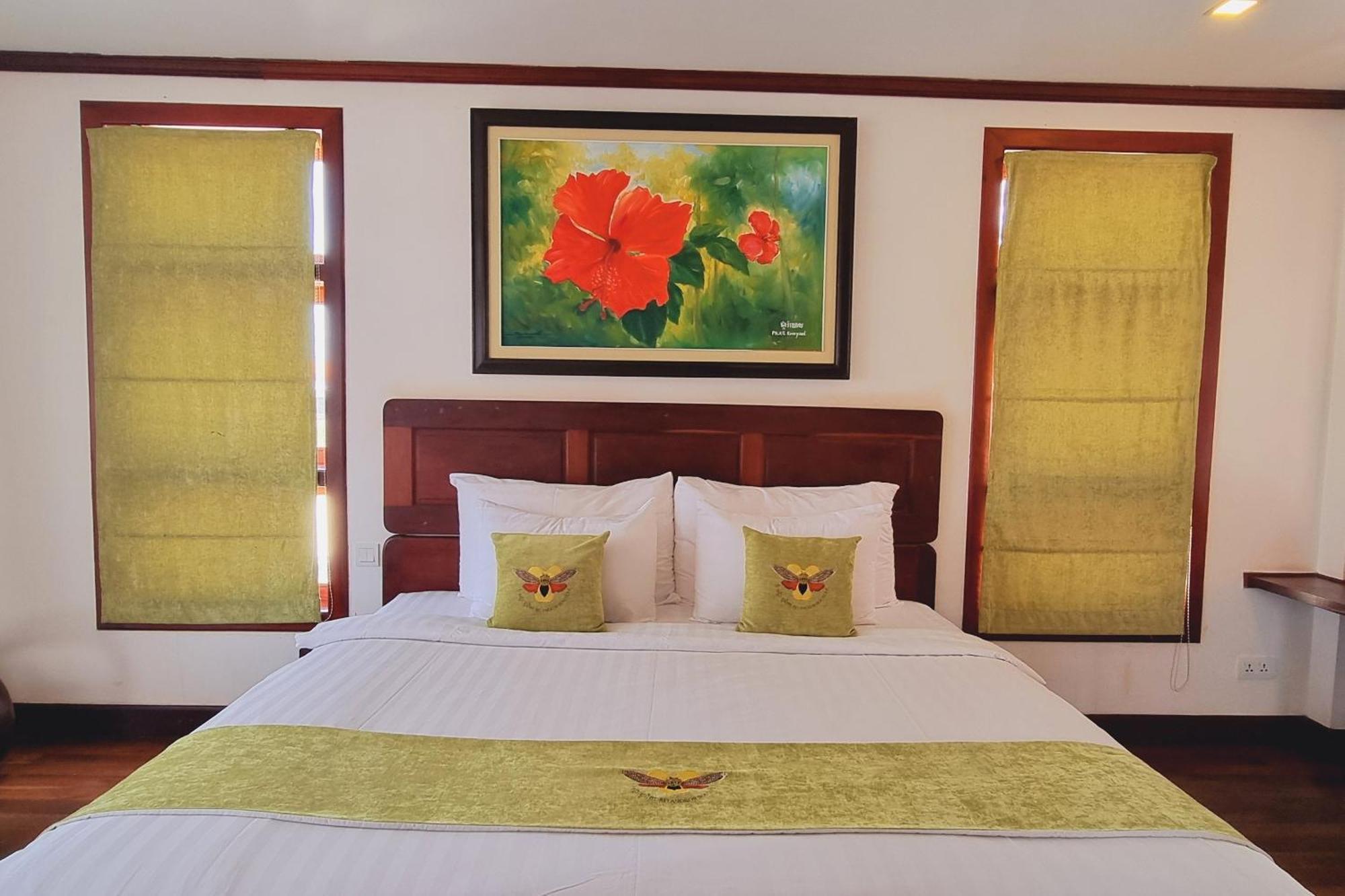 Отель Vid Angkor Boutique Сиемрип Экстерьер фото