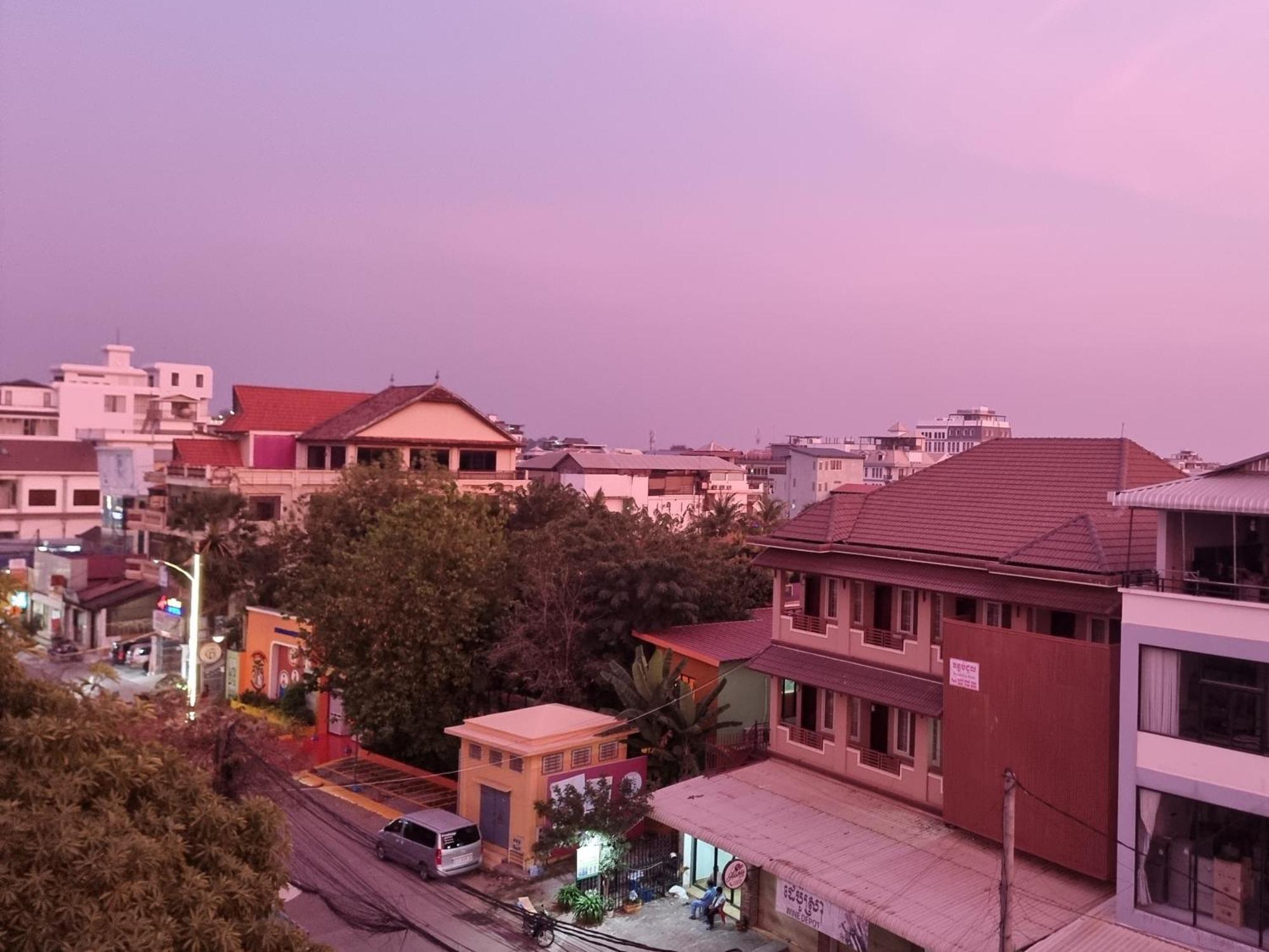 Отель Vid Angkor Boutique Сиемрип Экстерьер фото