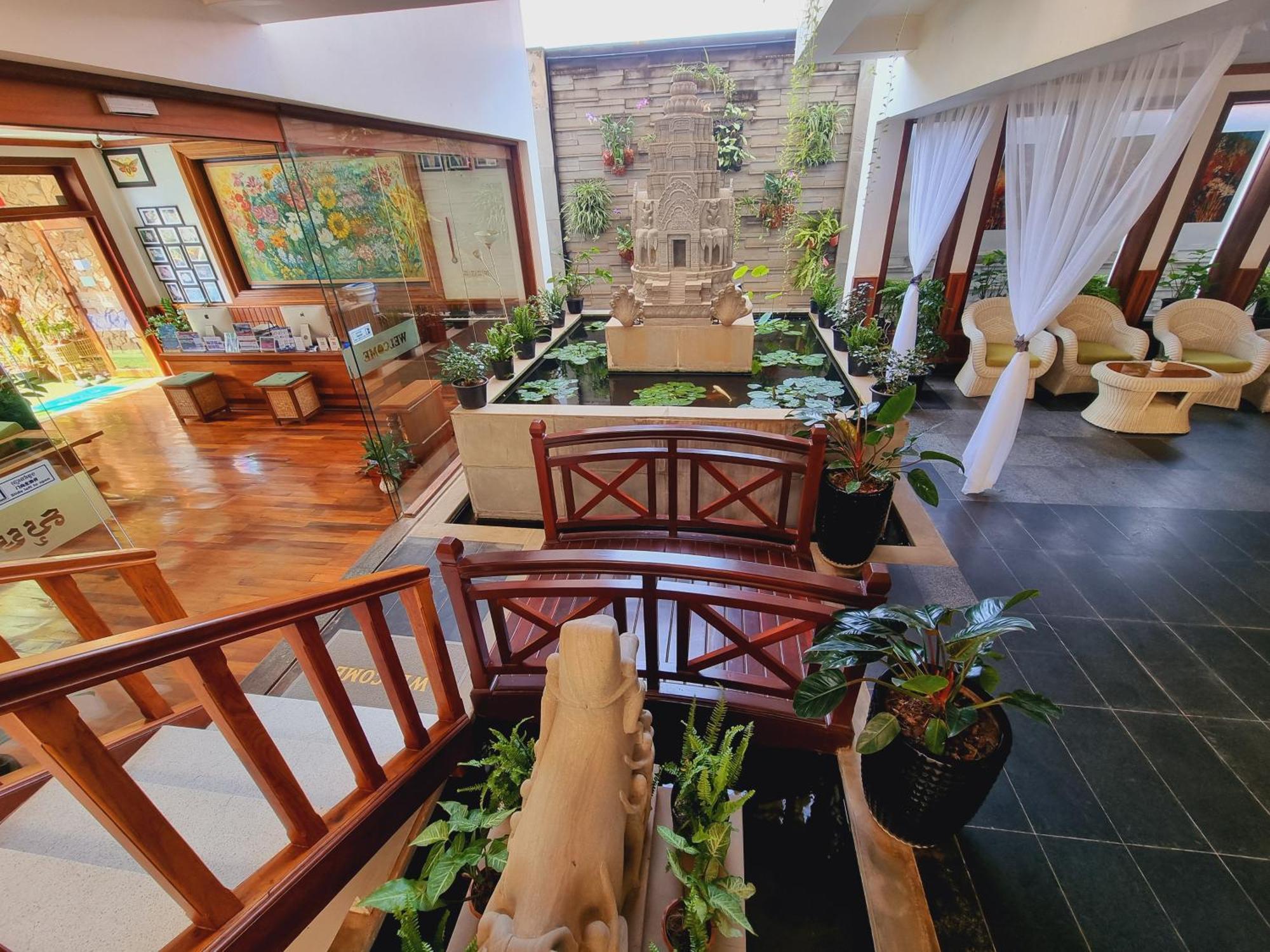 Отель Vid Angkor Boutique Сиемрип Экстерьер фото