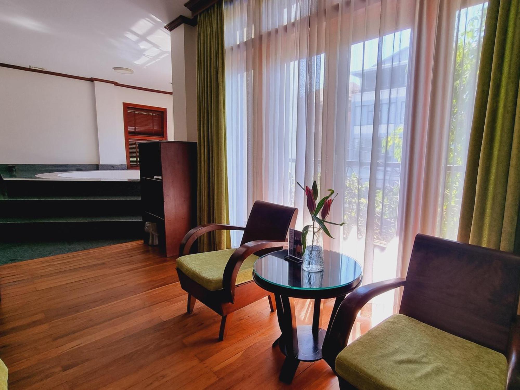 Отель Vid Angkor Boutique Сиемрип Экстерьер фото