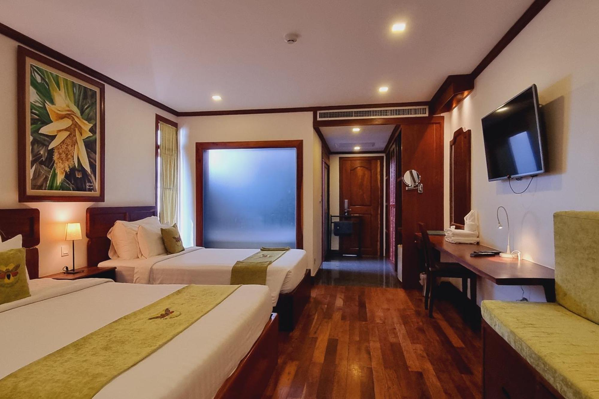 Отель Vid Angkor Boutique Сиемрип Экстерьер фото