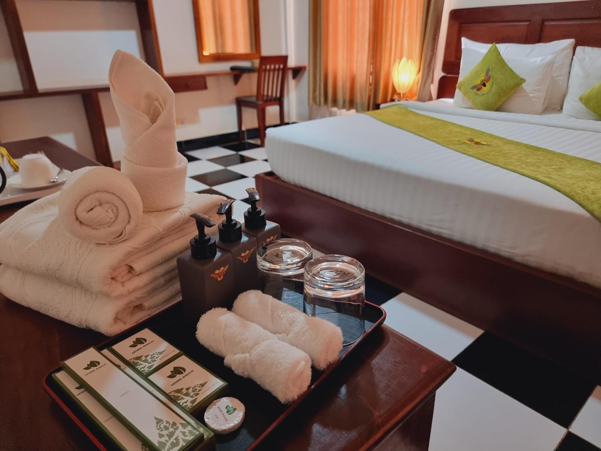 Отель Vid Angkor Boutique Сиемрип Экстерьер фото